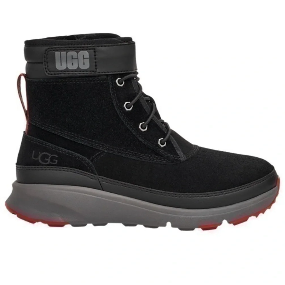NIB. UGG Grade School Kids Arren Weather Boots